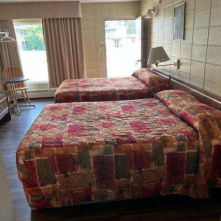 Goodknight Inn Lloydminster Eksteriør bilde