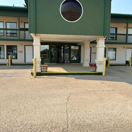Goodknight Inn Lloydminster Eksteriør bilde